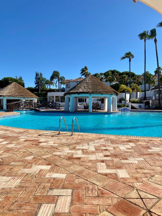 Beautiful Apartment For Rent In Quinta Do Lago With Excellent Resort Facilities Close To Lake And Beach. Dış mekan fotoğraf